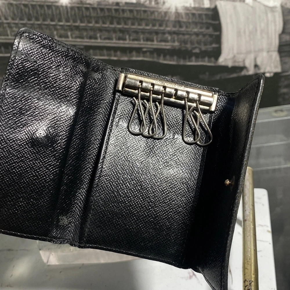 Authentic Louis Vuitton Black Damier Graphite Key Pouch